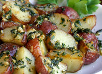 Rosted Red Potatoes with Garlic and Thyme