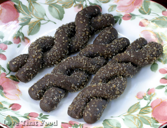 Sugared Chocolate Pretzels