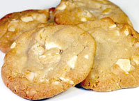 White Chunk Macadamia Cookies
