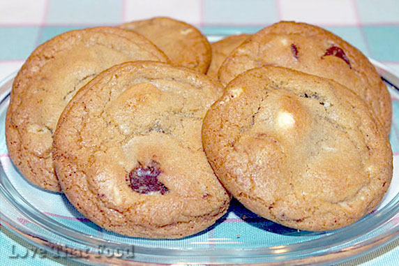 Zebra Chunk Cookies